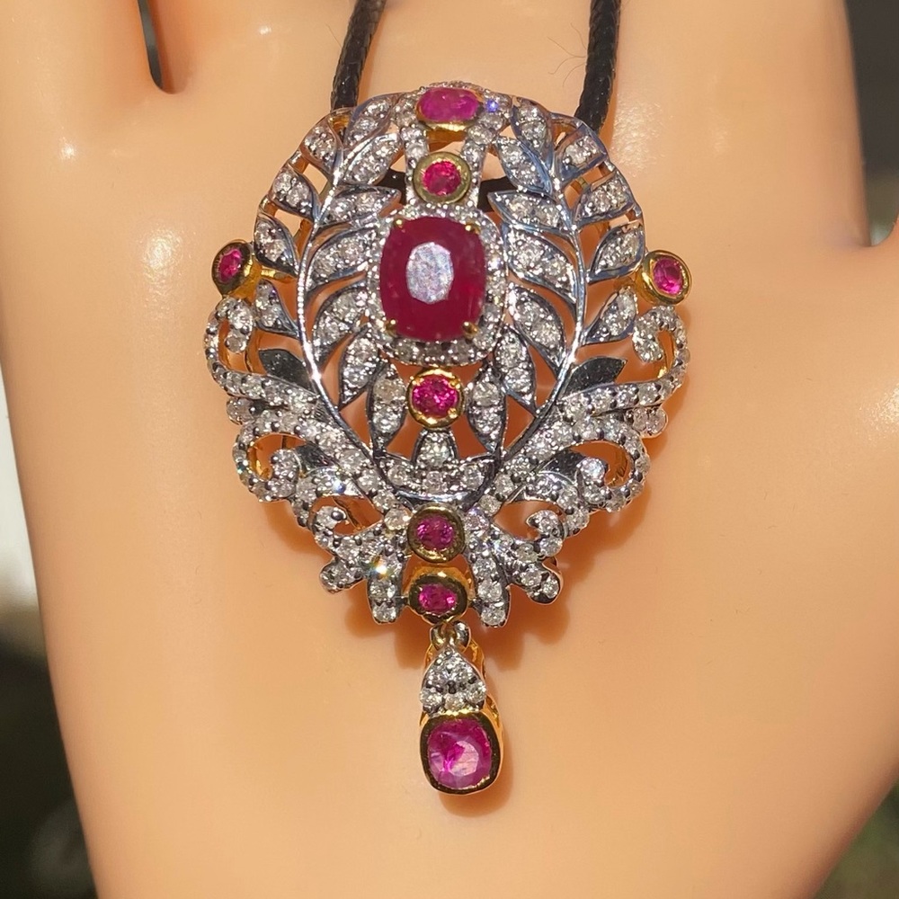 GIA Natural Burmese Ruby and Diamond pendent in 18k Gold